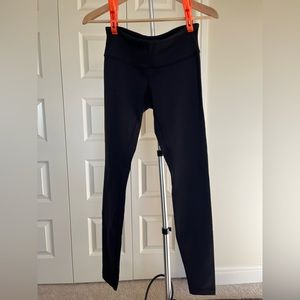 Lululemon Wunder Under 28”